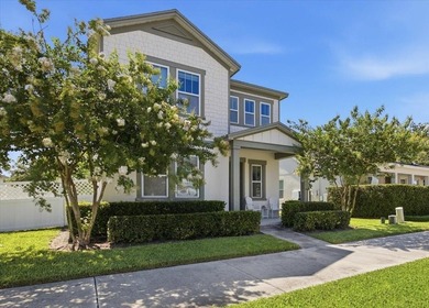 Expansive private backyard. Covered brick paver patio. Carpet - photo 2