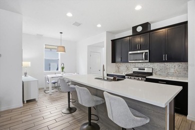 Expansive private backyard. Covered brick paver patio. Carpet - photo 9
