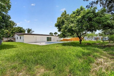 Welcome to this charming single-story residence located in Lake - photo 41