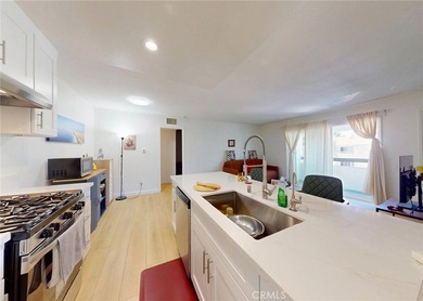 Welcome Home to 2835 S Fairview #H. This Beautifully Upgraded - photo 8