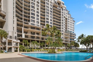 *** SELLER WILL PAY HALF THE ASSESSMENT***Live in luxury and