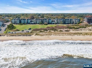 Panoramic ocean views await in this one-of-a-kind, 4-level - photo 2