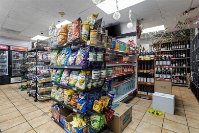 *** SELLER WILL PAY HALF THE ASSESSMENT***Live in luxury and