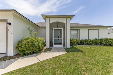 Beautifully updated home in desirable SE Cape Coral w/NO HOA! - photo 10