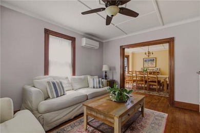 Beautifully restored Colonial blending Newport's timeless - photo 8