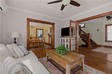Beautifully restored Colonial blending Newport's timeless - photo 9