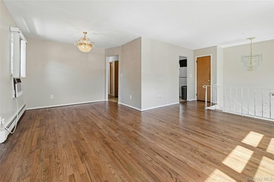 Welcome to this beautiful freshly painted, 5-bedroom, 2 bath - photo 6