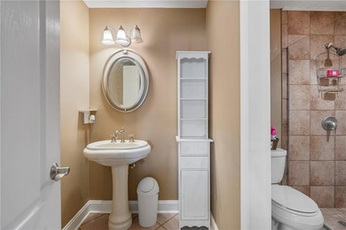 Welcome to your lakeside retreat! This beautifully updated - photo 32