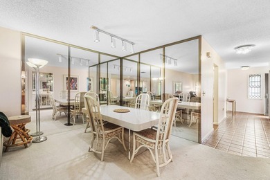 Spacious second floor condo with spectacular views. 2 Bedroom/2 - photo 6