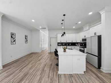Welcome to 1903 Emden Street, a stunning new construction home - photo 7