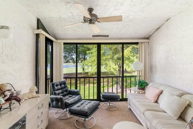Spacious second floor condo with spectacular views. 2 Bedroom/2 - photo 9