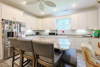 Located in the desirable Aberdeen Golf community in Longs, this - photo 6