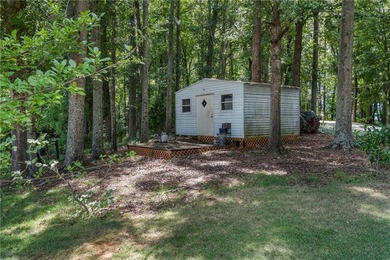 Welcome to your lakeside retreat! This beautifully updated - photo 47