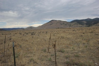 Peaceful views of 360 degrees mountain range. Build your slice - photo 1