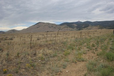 Peaceful views of 360 degrees mountain range and Eagle Nest Lake - photo 2