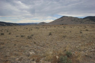 Peaceful views of 360 degrees mountain range and Eagle Nest Lake - photo 7