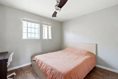 Move-in ready 2 bedroom, 1 bathroom condo with abundant natural - photo 10