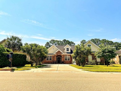 Beautiful 3-Bedroom Home with Bonus Room, Mature Landscaping & - photo 6