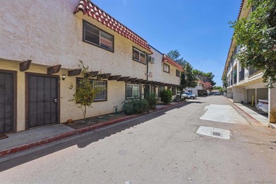 Spacious and beautifully updated 2-bedroom, 1.5-bath townhome - photo 3