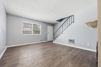Spacious and beautifully updated 2-bedroom, 1.5-bath townhome - photo 5