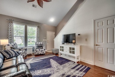 Gorgeous townhome in Windsor Park at Berkshire Forest area of - photo 2