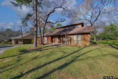 Step inside this charming single-story cottage and discover the - Lake Home For Sale in Hideaway, Texas