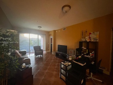 Coopers Hawk Lake  Condo Sale Pending in Doral Florida
