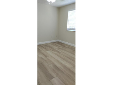 Step into this beautifully renovated 2-bedroom,2-master suite - photo 14