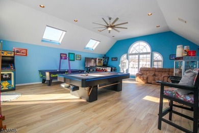 Peace and serenity surround you in this spectacular custom-built - photo 15