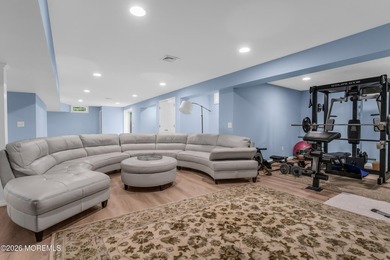 This exceptional Center Hall Colonial offers luxury, privacy - photo 29