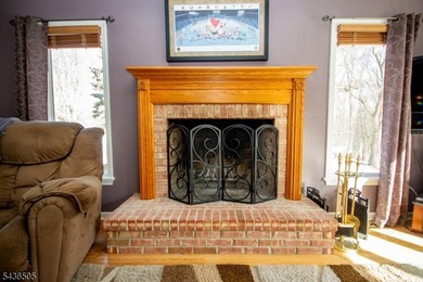 Peace and serenity surround you in this spectacular custom-built - photo 35