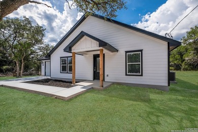 NEW HOME CONSTRUCTION! ZERO DOWN PAYMENT ELIGIBLE HOME. Great - photo 2