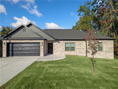 Lake Home For Sale in Bella Vista, Arkansas