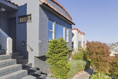Welcome home to this Sunnyside gem with sweeping city views! - photo 3