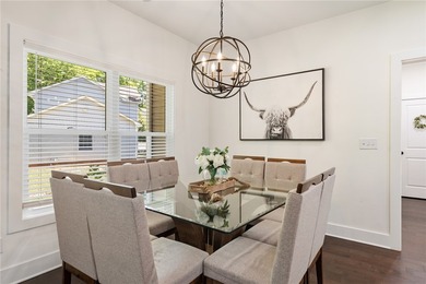 Welcome to this beautifully crafted custom home by Baumgarner - photo 16