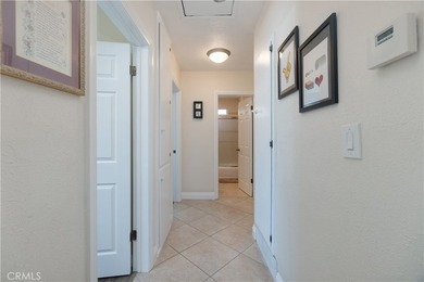 MUST SEE! SINGLE-STORY TURNKEY SANTA ANA HOME! POSSIBLE ADU - photo 22