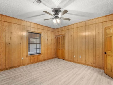 REDUCED!!! This 1 1/2 story home boasts a spacious 4700 sq ft+/- - photo 22
