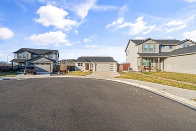 What a great opportunity to own a low maintenance, clean home in