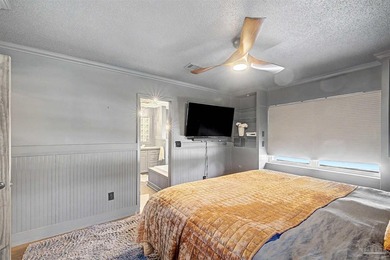 Bay Front home offering 3 bedrooms, 2.5 bathrooms, and a bonus - photo 22