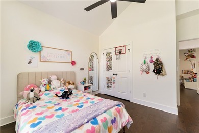 Welcome to this beautifully crafted custom home by Baumgarner - photo 29