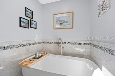 Welcome to this calming, nature oriented, three bedroom, three - photo 32