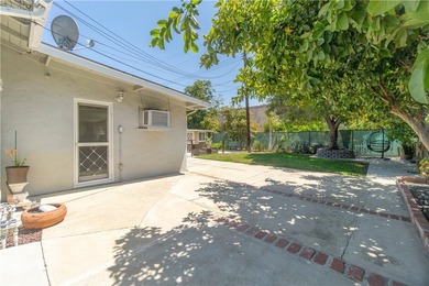 MUST SEE! SINGLE-STORY TURNKEY SANTA ANA HOME! POSSIBLE ADU - photo 33