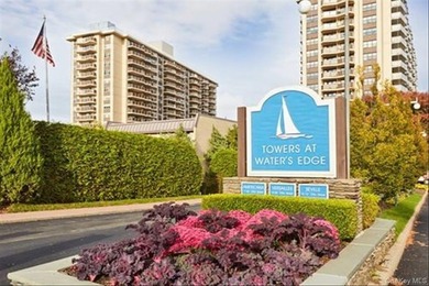 Experience luxury high-rise living in this stunning two-bedroom - photo 35