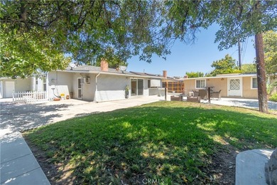 MUST SEE! SINGLE-STORY TURNKEY SANTA ANA HOME! POSSIBLE ADU - photo 35