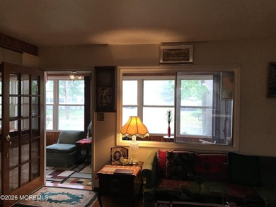 Pride of ownership abounds in this lovingly maintained 2 bedroom - photo 10