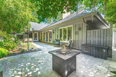 Welcome to this calming, nature oriented, three bedroom, three - photo 43