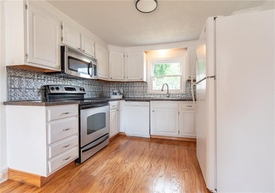 15 Gage Street, Warwick This one is a keeper! Lovely dormered - photo 5