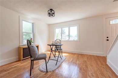 15 Gage Street, Warwick This one is a keeper! Lovely dormered - photo 9