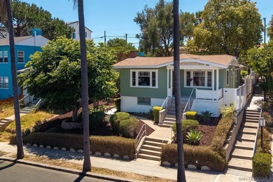Don't miss this rare chance: two lovely homes on a generous 7 - photo 5