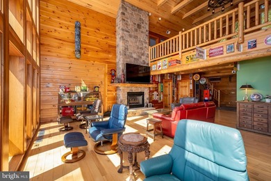 Stunning lakefront log home offering the perfect blend of rustic - photo 28